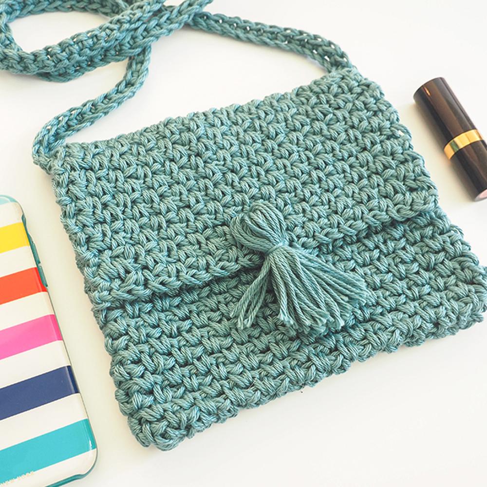 Round Crochet Bag with Tassel Pattern - Dabbles & Babbles